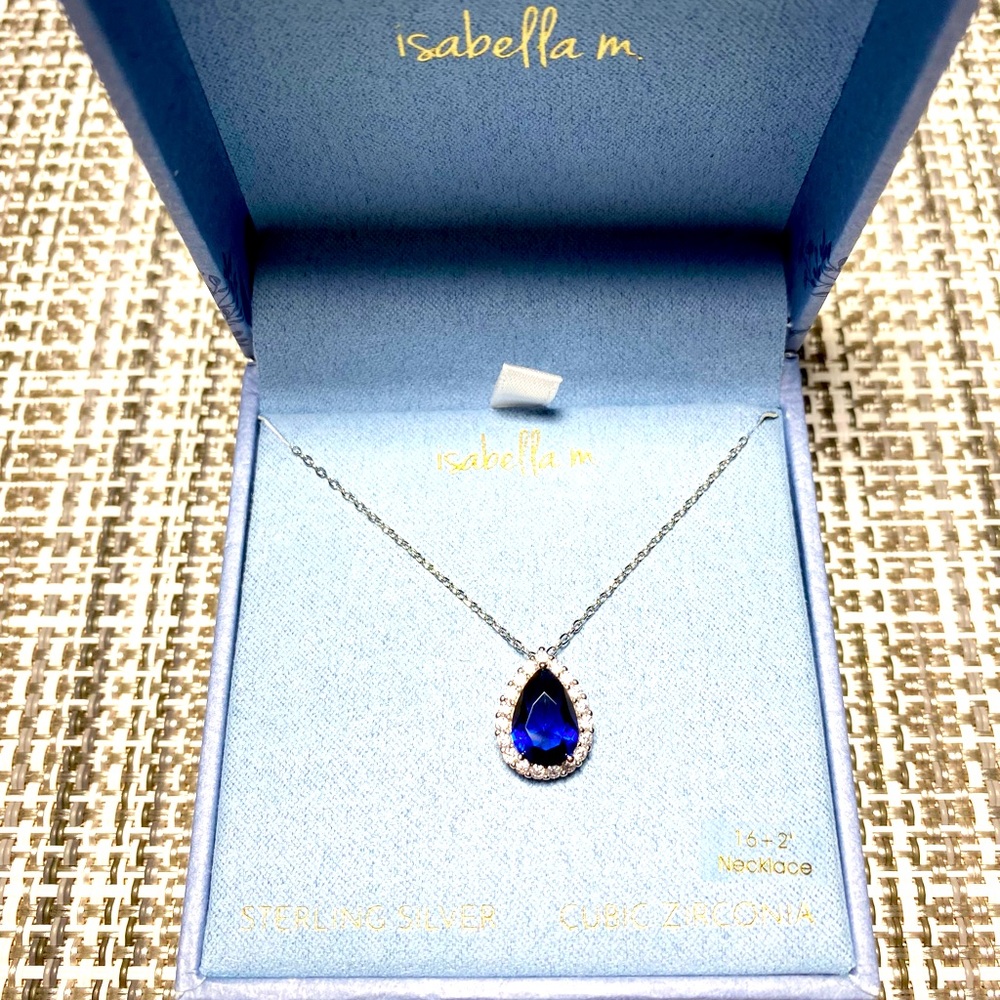 BRAND NEW Isabella M blue topaz silver toned adjustable necklace 🤩 Box included